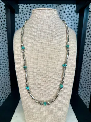 Vintage Liquid Silver Tone Turquoise Bead Screw Clasp Necklace Costume thumbnail 8
