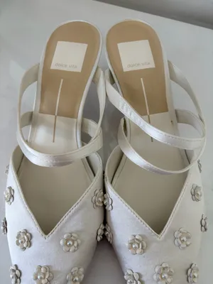 DV by Dolce Vita Kenton Ivory Floral Pearl Pointed Toe Mule Heels Size 8 Coquette Bridal $135 thumbnail 5