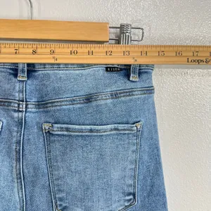 Risen High Rise Wide Cuffed Jeans 22" Inseam‎ Petite Crop Capri Women 11 / 30 thumbnail 7