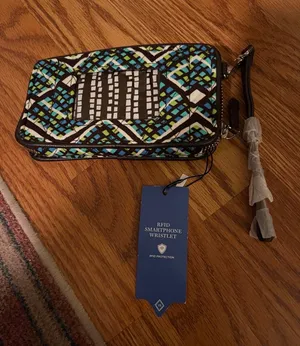 Vera Bradley Smartphone Wristlet thumbnail 2