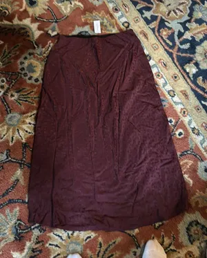Banana Republic NWT Burgundy Satin Patterned Maxi skirt thumbnail 1