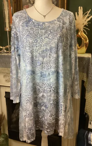 Cal Style Womens XL Blue White Mandala Paisley Lace Rhinestone Tunic Top USA‎ thumbnail 1
