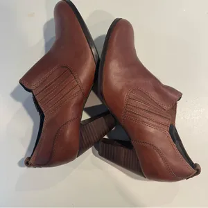 Clark’s Artisan Tige De Cuir Booties Boots Women’s Size 7M Active Air Brown thumbnail 8