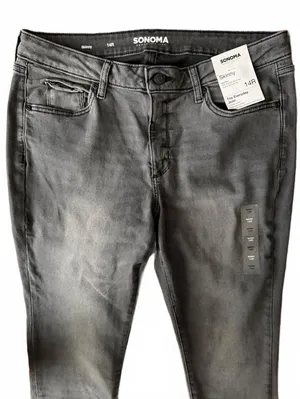 Sonoma The Everyday Jean Women's Size 14 Skinny Mid-Rise Cutoff Streetwear Urban thumbnail 4