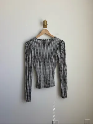 Boden Black White Geometric Floral V-Neck Blouson Sleeve Top Size 4 thumbnail 7