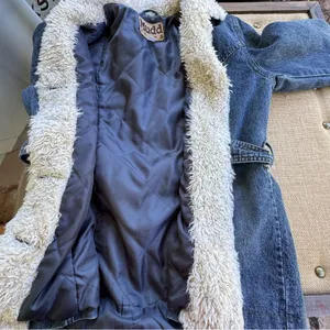 Y2K Mudd Faux Fur Trim Vintage Denim Jacket Size Medium thumbnail 11