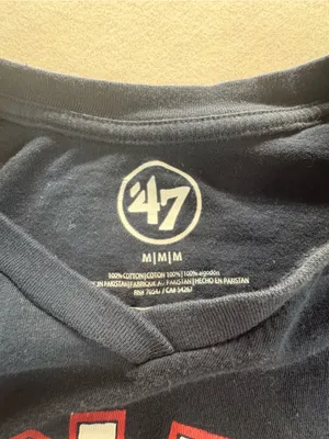 ‘47 Cleveland Indians Rally Together Women’s V Neck T Shirt Navy Gray M MLB thumbnail 5
