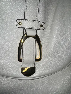G.I.L.I. White Leather Shoulder Bag with Tassel and Gold Hardware thumbnail 11