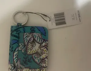 Vera Bradley Campus Double Id case. NWT. Peacock Garden. thumbnail 1