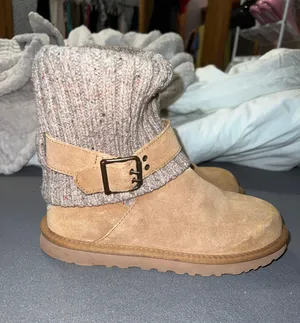 UGG Boots thumbnail 1