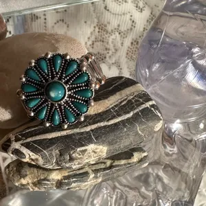 Statement Ring Turquoise Medallion Set in Silver Stretch Band One Size thumbnail 2