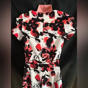Love…Ady Women’s White Red & Black Floral Fit Flare Short Sleeve Party Dress SM thumbnail 10