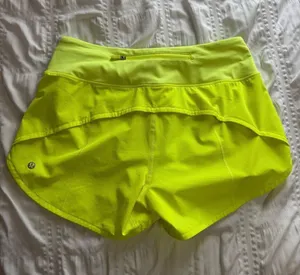 Lululemon shorts thumbnail 2