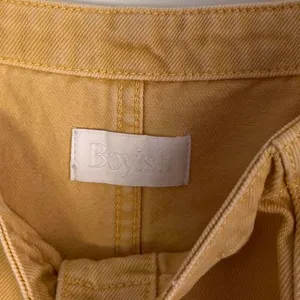 Boyish “The Kennedy” Denim Mini Dress in Honey Pot – Retro Western It-Girl XS thumbnail 7