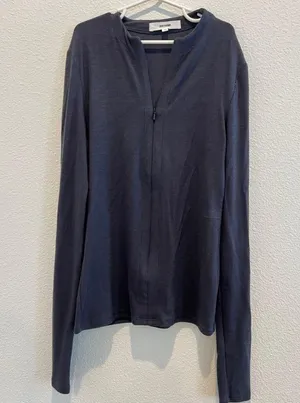Joah Brown INVISIBLE ZIP LONG SLEEVE! Cross listed on Mercari! thumbnail 4