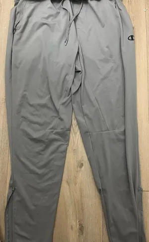 Champion joggers  thumbnail 1