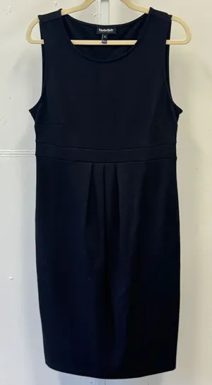 Isabella Oliver A Pea in the Pod Maternity Dress Pleated Empire Waist‎ Black Med thumbnail 1