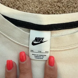 Nike Cream Crewneck Sweatshirt with slight crop thumbnail 2