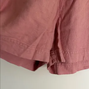 Old Navy High-Waist Shorts in Dusty Rose thumbnail 4