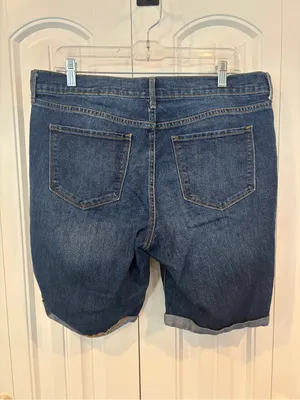 Old navy jean Bermuda shorts size 14 thumbnail 2
