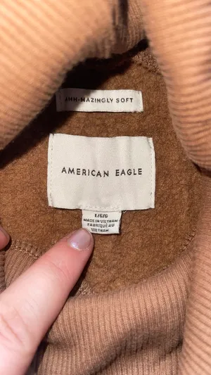 American Eagle Outfitters Cropped Turtleneck thumbnail 3