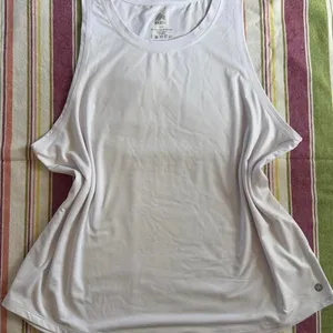 White RBX tank top Large #activewear #athletic thumbnail 1
