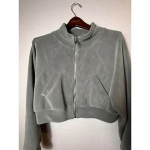 Love Poem by Block Skylar-1 Cropped Fleece Zip-Up Jacket Gray Sage M thumbnail 3