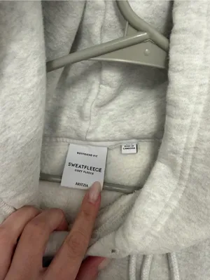 Aritzia TNA Cozy Fleece Boyfriend Hoodie in Heather Chrome size XXL thumbnail 8