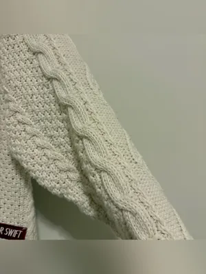 Taylor Swift The Red Era Cable Knit Cardigan size XS/S thumbnail 5