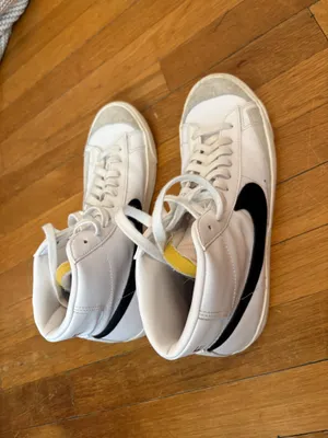 Men’s 10 Nike Blazer Mid 77 Vintage thumbnail 3
