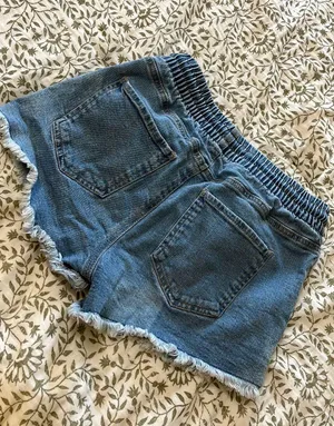 Shorts thumbnail 2