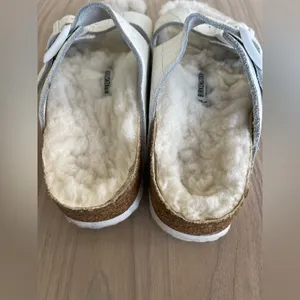 Birkenstock White Shearling-Lined Slide Sandals thumbnail 8