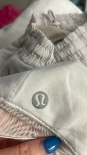 lululemon ivory shorts thumbnail 5