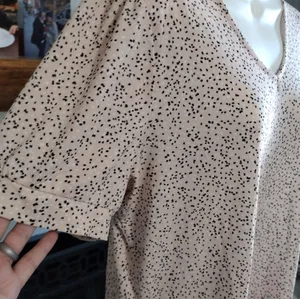 Adrianna Papell Baby Pink puff sleeve blouse thumbnail 2