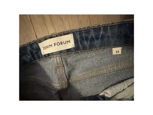Aritzia Denim Forum Remy Hi-Rise Blue Wide Leg Jeans Women's Size 23 thumbnail 4