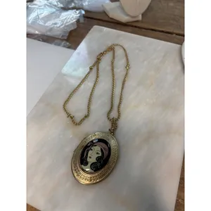 Vintage Art Deco Gold-Tone Oval Locket Necklace With Painted Lady Portrait thumbnail 13