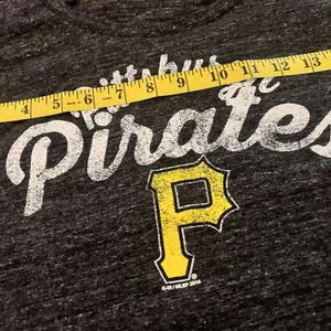 Touch by Alyssa Milano - Dark Grey Size Large - Pittsburgh Pirates Shirt thumbnail 3