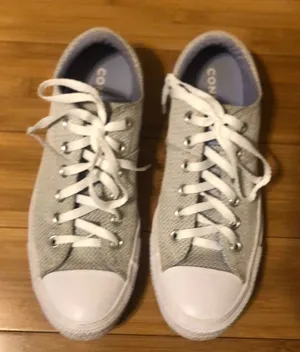 Converse All Star Chuck Taylor Madison purple and white women’s size 10 sneakers thumbnail 1