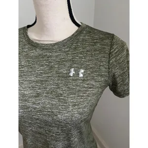 Under Armour Green Fitted Performance T-Shirt XS HeatGear Tech Short Sleeve‎ Tee Fit Girl Gym thumbnail 2