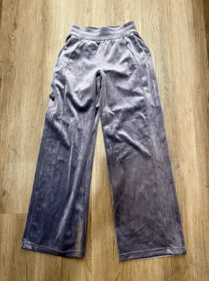 Lululemon‎ Scuba Mid-Rise Wide-Leg Pant Velvet in Nightfall Size XS thumbnail 1
