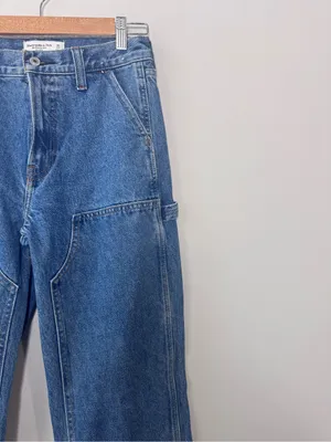 Abercrombie And Fitch Mid Rise The Slouchy Jean thumbnail 6