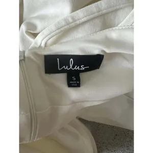 Lulus White Mini Dress V Neck Sleeveless‎ Cocktail Party Dress thumbnail 2