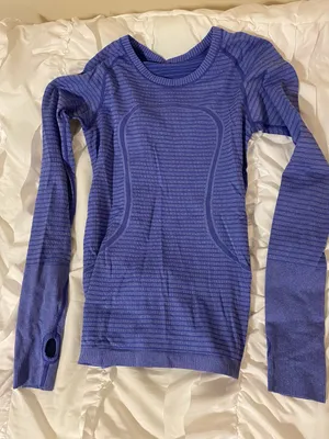 Long Sleeved Swiftly Tech Blue Stripped Size 6 thumbnail 1