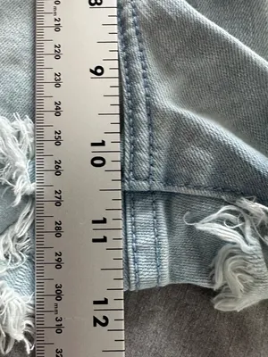 Abercrombie & Fitch Size 2 26W High-Rise Mom Jean Shorts Frayed Hem Summer Boho thumbnail 7