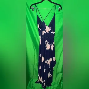 Lulus Gown Size XS-Flaw thumbnail 3