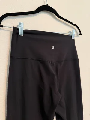 Lululemon Black High-Rise Leggings Size 8 thumbnail 3