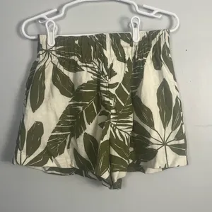 Abercrombie & fitch green leaf linen pull on shorts size small thumbnail 3