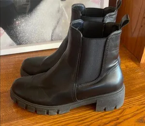 WANTED THUNDER CHUNKY BOOT SIZE 9 Black thumbnail 1