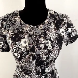 LIZA LUXE dress -floral w/Peter Pan collar thumbnail 2