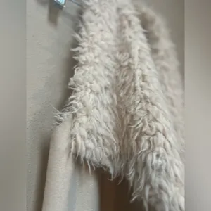 Miami Cream Faux Fur Waterfall Vest L 70s Boho Festival Penny Lane thumbnail 6